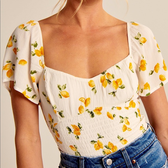Abercrombie & Fitch Tops - NWOT Abercrombie Ruched Smocked Waist Top LEMON print - SIZE M